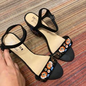 Embroidered floral heel